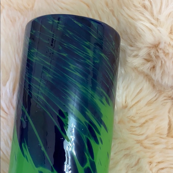 Hand blown glass vase - Picture 2 of 8